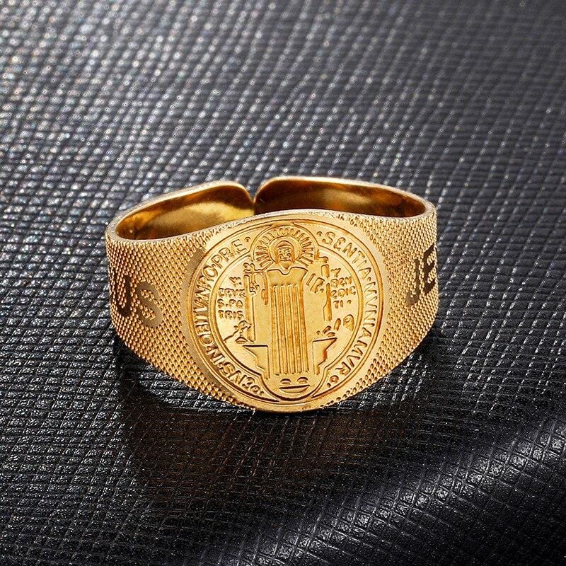Christian Ring St Benedict